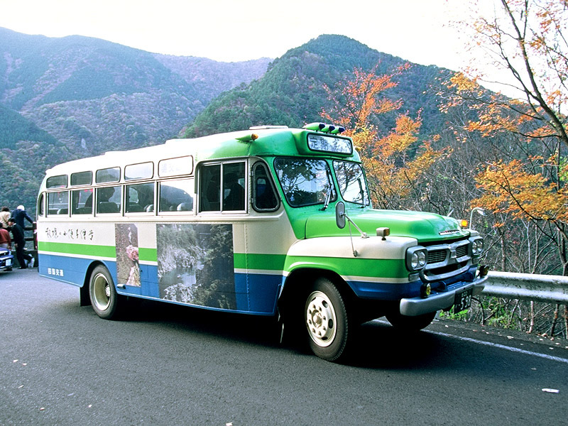 定期観光のボンネットバス
