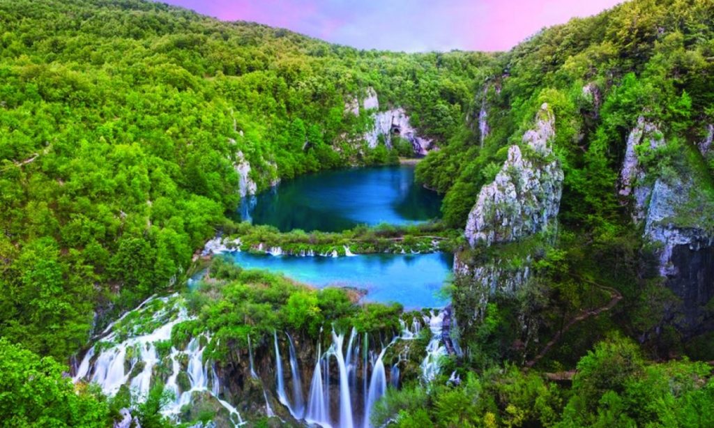旅行のプロが選ぶ 死ぬまでに絶対行きたい世界遺産１００ ８９ プリトヴィツェ湖群国立公園 クロアチア Travelzaurus Com トラベルザウルスドットコム
