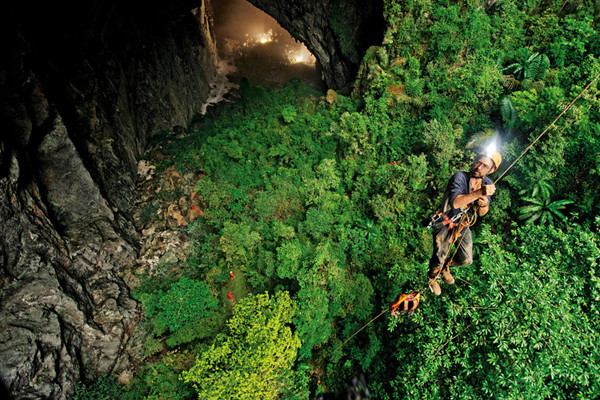 96ベトナムの世界最大を誇る未知なる洞窟『ソンドン洞』