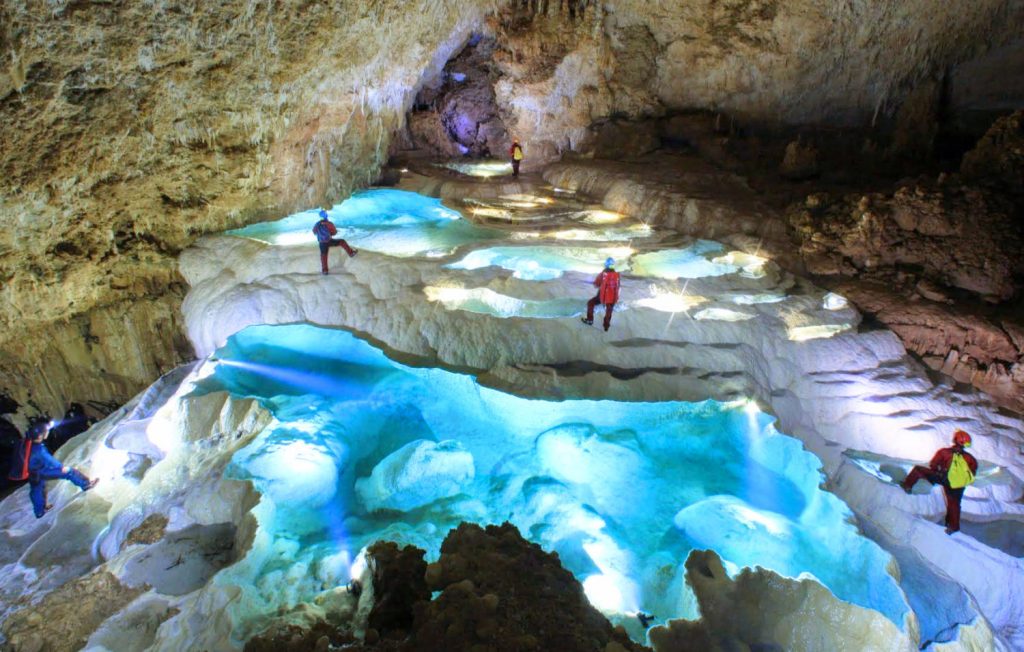 沖永良部島の洞窟